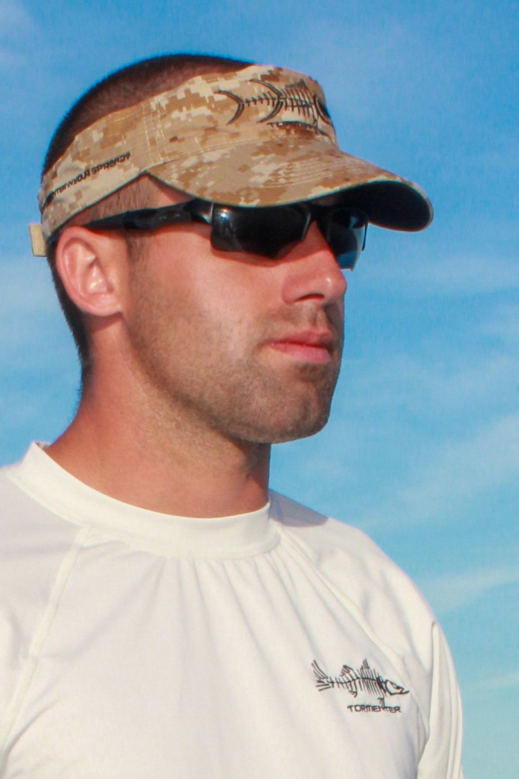 VISOR - Desert Camo - Tormenter Ocean Fishing Gear Apparel Boating SPF Surfing Watersports